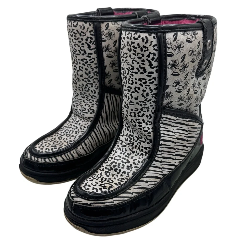 Timberland Girl’s Black and White Print with Pink Accents Snow Boots - Size 11